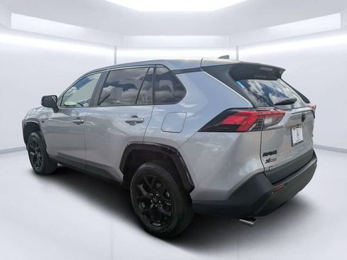 Used 2025 Toyota RAV4 LE FWD image 5