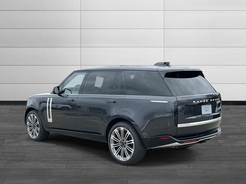 New 2026 Land Rover Range Rover Long Wheelbase Autobiography AWD/4WD image 3