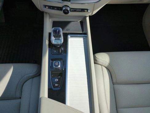 New 2026 Volvo XC60 T8 Ultra w/ Protection Package Premier image 15