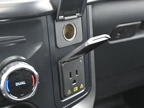 New 2025 Ford F150 Lariat w/ Equipment Group 502A High image 19