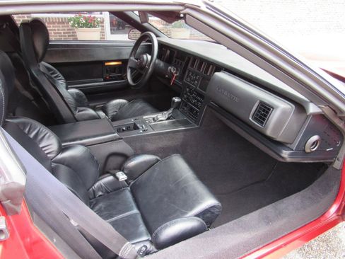 Used 1989 Chevrolet Corvette Coupe RWD image 31