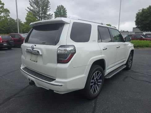 Used 2014 Toyota 4Runner Limited AWD/4WD image 8
