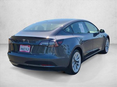 Used 2022 Tesla Model 3 RWD image 5