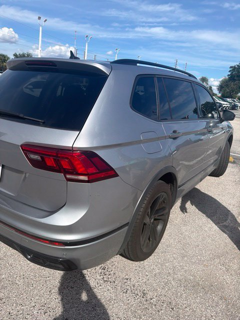 Used 2023 Volkswagen Tiguan SE R-Line FWD image 5