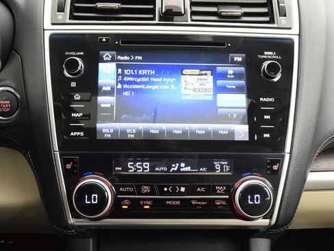 Used 2018 Subaru Outback 2.5i Limited AWD/4WD image 27