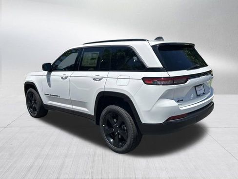 New 2026 Jeep Grand Cherokee Limited AWD/4WD image 7