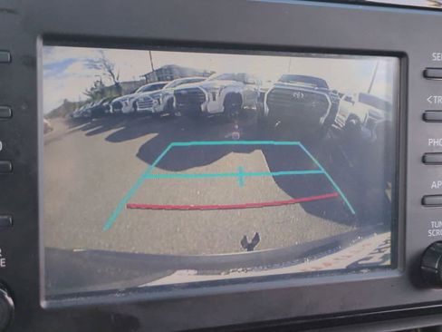 Used 2019 Toyota RAV4 XLE AWD/4WD image 20