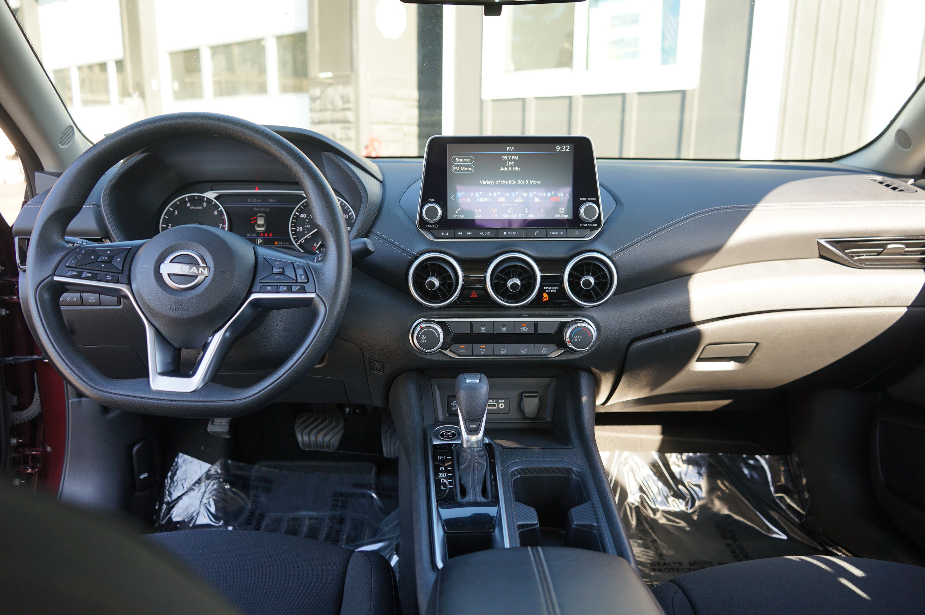 Used 2024 Nissan Sentra SV FWD image 22