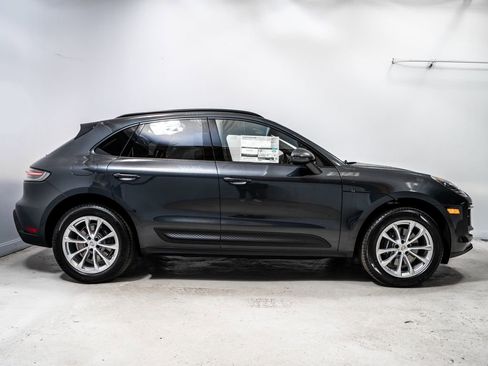 New 2026 Porsche Macan AWD/4WD image 8
