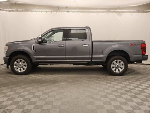 Used 2022 Ford F250 Platinum w/ FX4 Off-Road Package AWD/4WD image 2