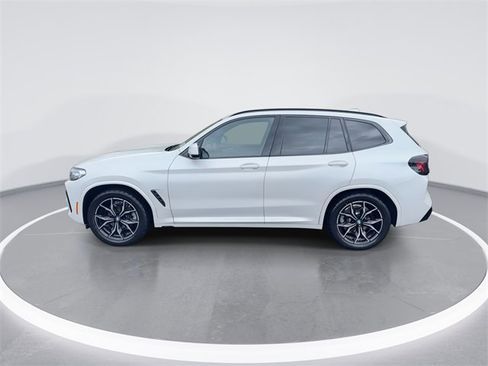 Used 2022 BMW X3 xDrive30i w/ M Sport Package 2 image 4