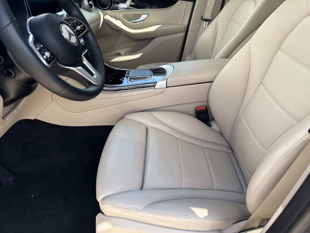 Used 2022 Mercedes-Benz GLC 300 image 20