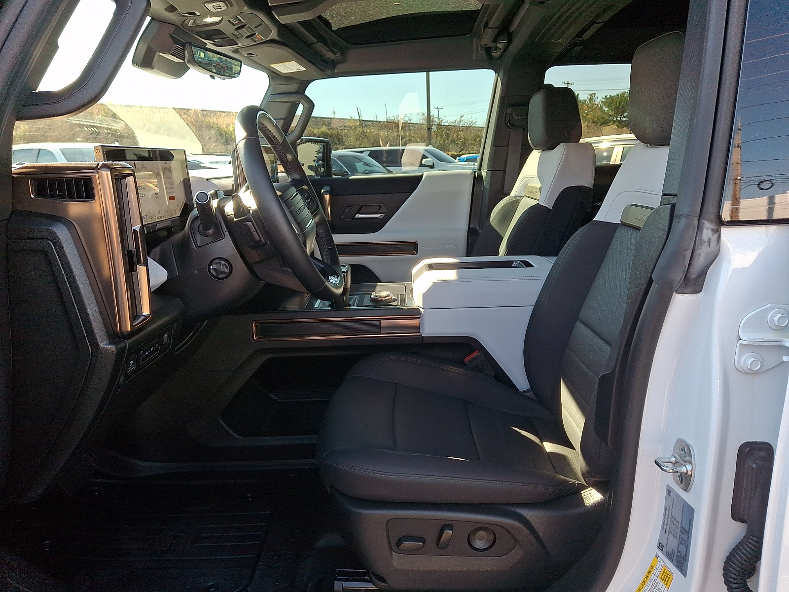 Used 2025 GMC Hummer EV 3X AWD/4WD image 15