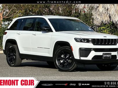 New 2026 Jeep Grand Cherokee Altitude