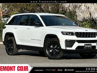New 2026 Jeep Grand Cherokee Altitude 360° Tour