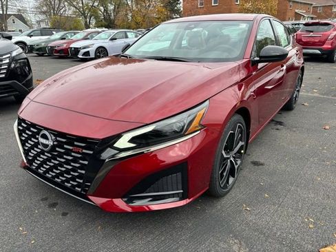 New 2025 Nissan Altima 2.5 SR w/ SR Premium Package image 1