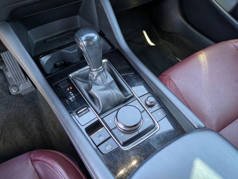 Used 2024 MAZDA MAZDA3 s image 25