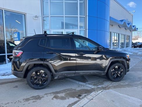 Used 2021 Jeep Compass Latitude image 7