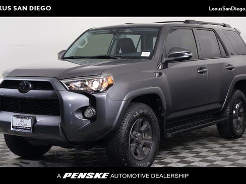 Used 2018 Toyota 4Runner SR5 Premium w/ Convenience Package AWD/4WD image 1