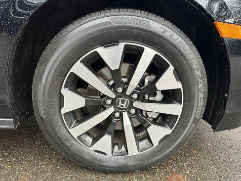 Used 2025 Honda Odyssey EX-L image 9