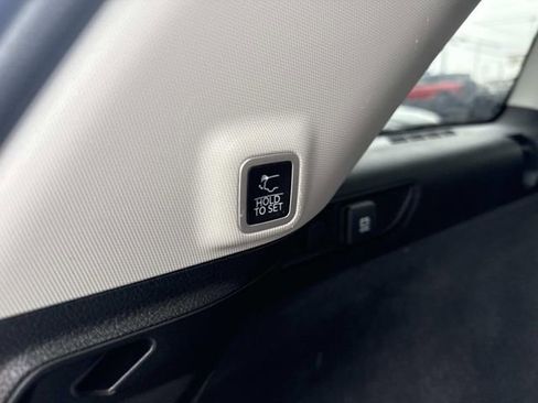 Used 2023 Jeep Grand Cherokee Overland w/ Luxury Tech Group IV AWD/4WD image 7