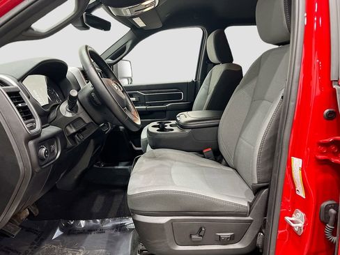 Used 2024 RAM 2500 Big Horn w/ Bed Utility Group image 10