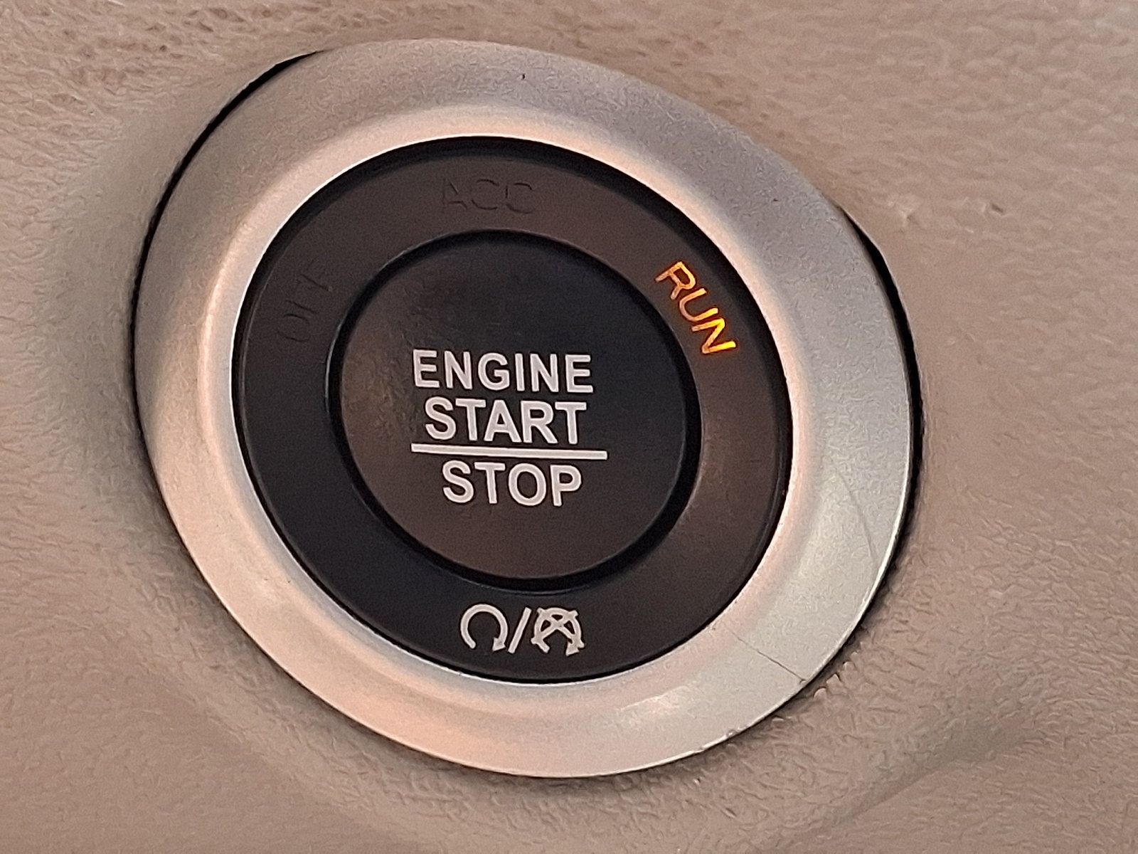 Used 2024 Chrysler Pacifica Touring-L FWD image 24