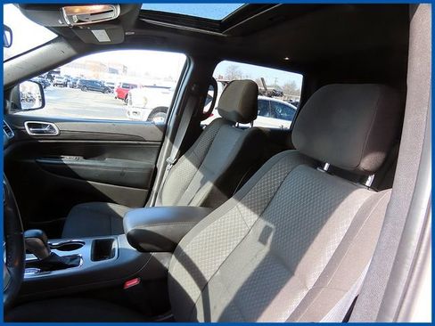 Certified 2021 Jeep Grand Cherokee Laredo image 13