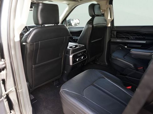 Used 2020 Ford Expedition Platinum RWD image 12