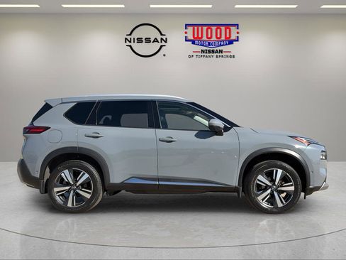 Certified 2023 Nissan Rogue Platinum AWD/4WD image 2