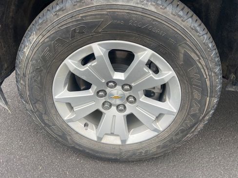 Used 2022 Chevrolet Colorado LT w/ LT Convenience Package image 9