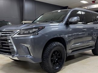 Used 2016 Lexus LX 570 4WD video 1