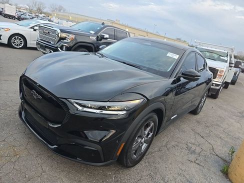 Used 2023 Ford Mustang Mach-E Select image 1