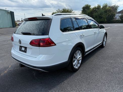 Used 2017 Volkswagen Golf Alltrack S AWD/4WD image 5