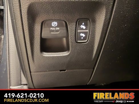 New 2026 RAM 1500 4x4 Crew Cab image 18