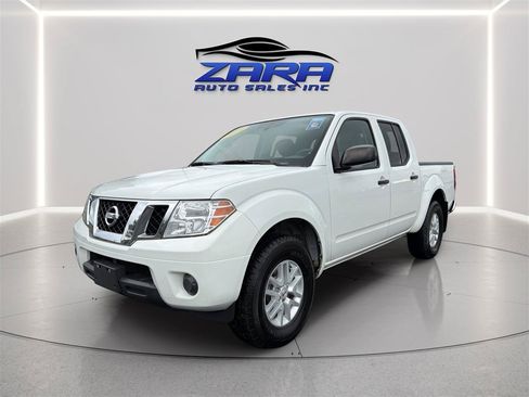 Used 2019 Nissan Frontier SV AWD/4WD image 3
