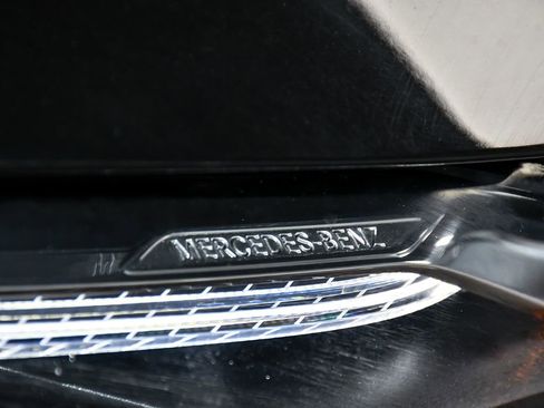 Used 2023 Mercedes-Benz GLS 450 4MATIC image 82