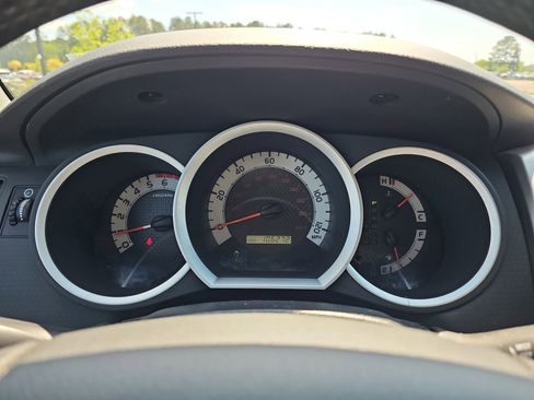 Used 2015 Toyota Tacoma PreRunner w/ TRD Sport Package image 19