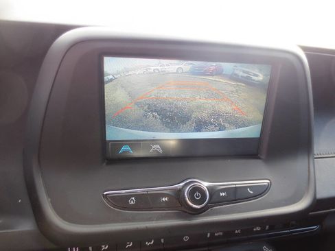 Used 2018 Chevrolet Camaro LT image 11