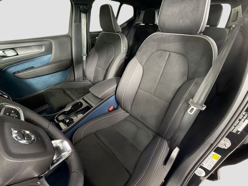 Certified 2023 Volvo XC40 Recharge Ultimate AWD/4WD image 22