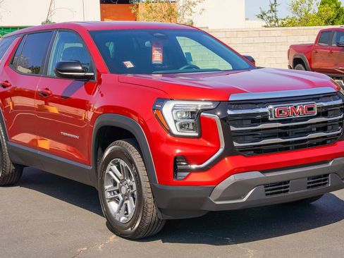 Used 2026 GMC Terrain Elevation image 6