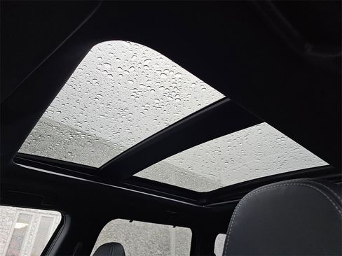 Used 2025 Mitsubishi Outlander SEL Black Edition image 18