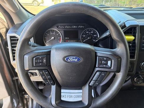 Used 2019 Ford F250 XLT w/ Snow Plow Prep Package AWD/4WD image 15