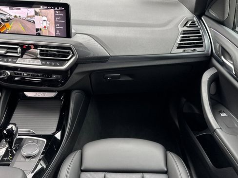 Used 2024 BMW X4 xDrive30i w/ Premium Package image 29