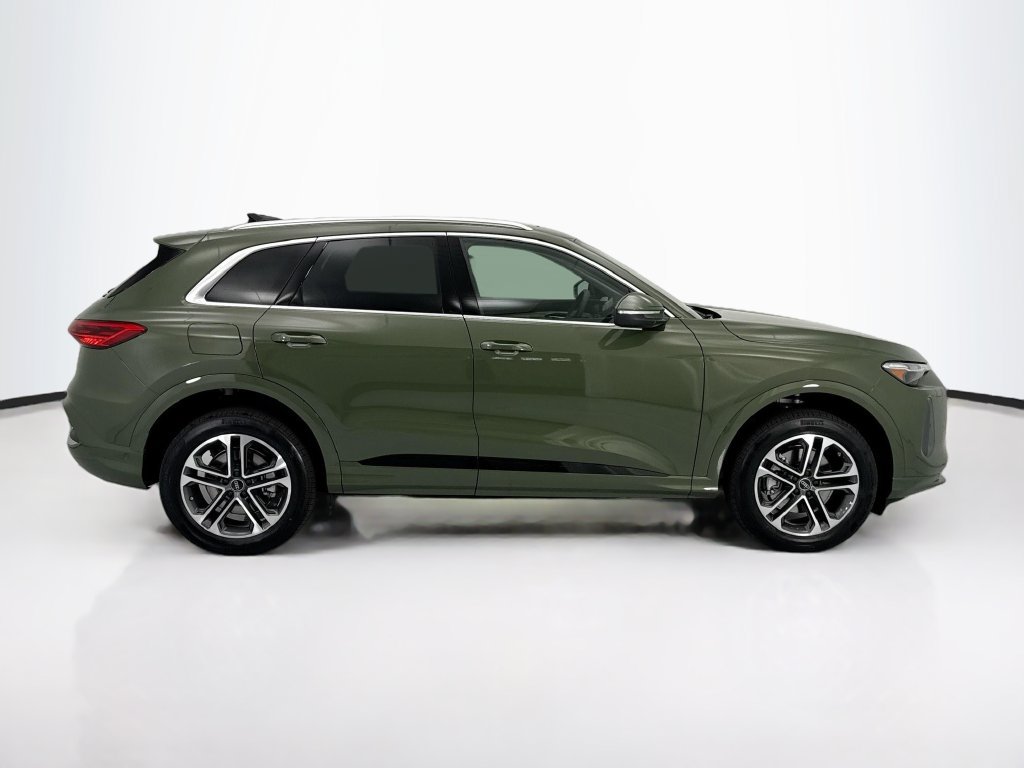 Used 2026 Audi Q5 Premium Plus AWD/4WD image 4