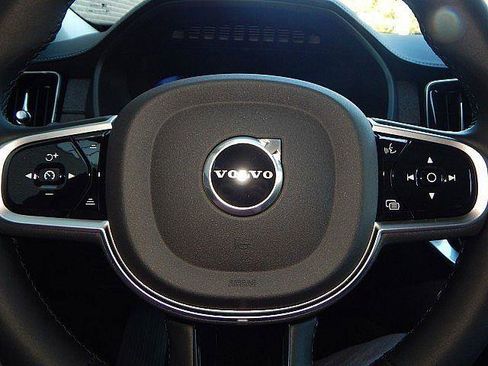 New 2026 Volvo XC90 B6 Ultra w/ Protection Package AWD/4WD image 23