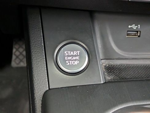 Used 2018 Audi A4 2.0T Premium Plus w/ Premium Plus Package image 28