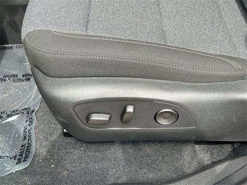 New 2025 GMC Acadia Elevation image 20