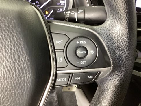 Used 2022 Toyota Camry LE FWD image 22