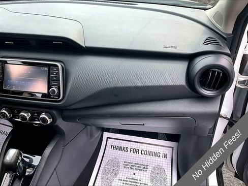 Used 2022 Nissan Kicks S w/ Interior Electronics Package FWD image 14